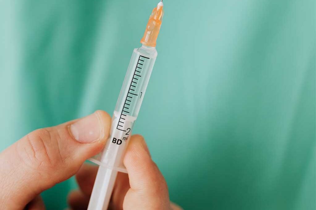 Le-infiltrazioni-di-acido-ialuronico Le-infiltrazioni-di-acido-ialuronico